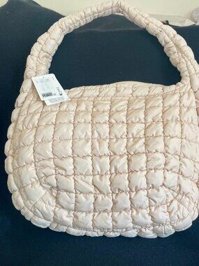 NBWT COS OVERSIZED QUILTED CROSSBODY BAG. RETAIL PRICE  $135